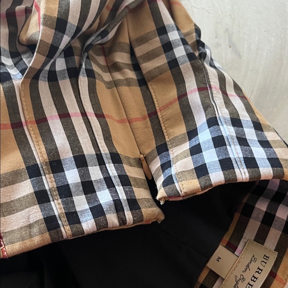 Burberry mini Plaid Pleated Mini Skirt in Tan - Picture 4 of 14